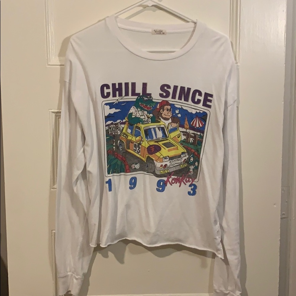 graphic tee :)